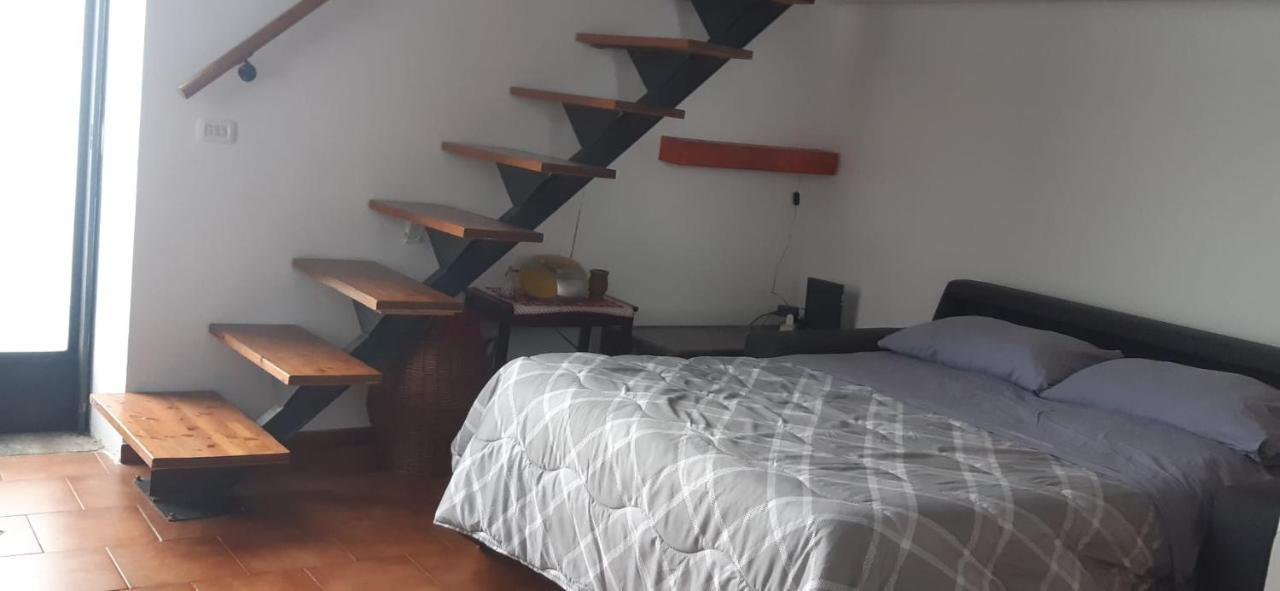 La Casa Sul Como Napoli Exterior foto