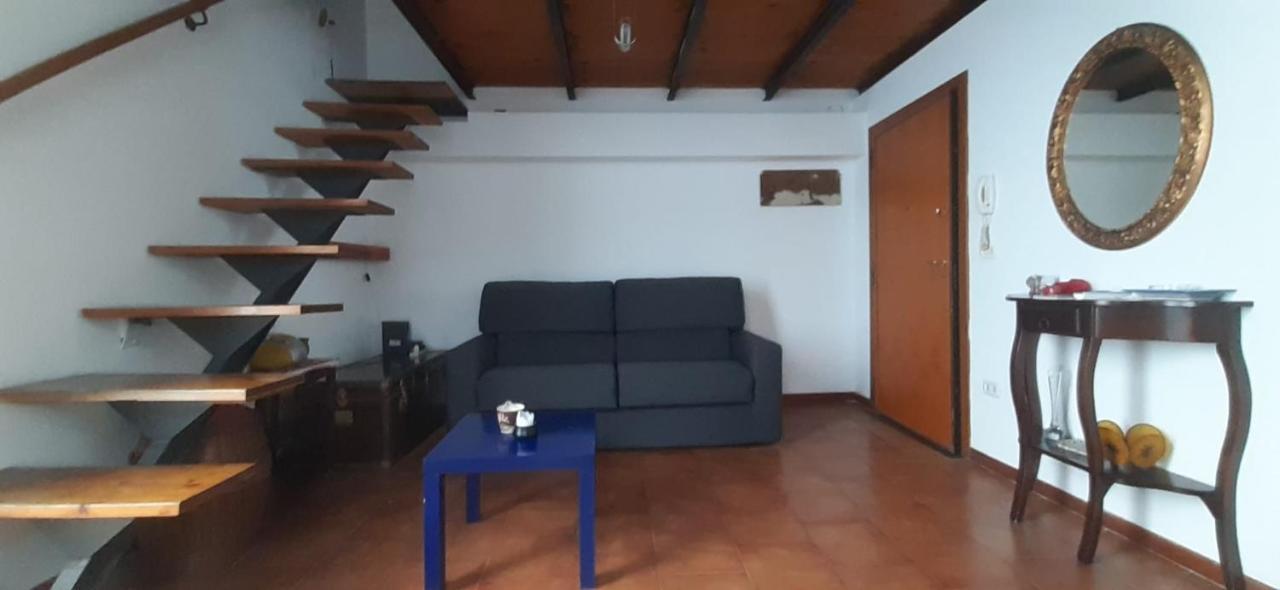 La Casa Sul Como Napoli Exterior foto